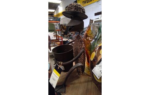 DECORATION CACHE POT