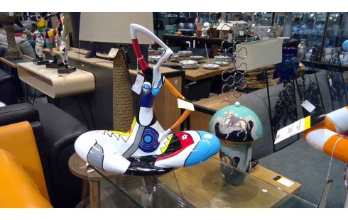 STATUETTE MODERNE FEMME