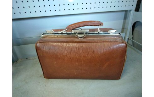 SACOCHE MEDECIN FIOLES