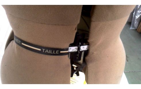 POUPEE DE COLLECTION VINTAGE