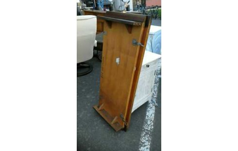 RUNDER TISCH KRISCHBAUM