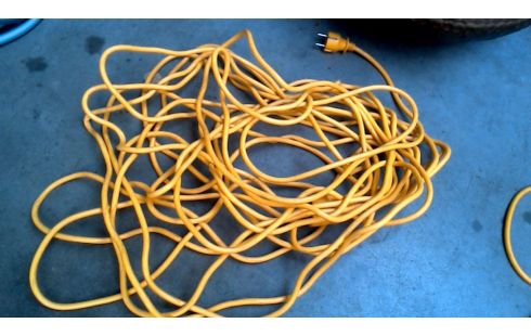 HERRAMIENTA ELÉCTRICO AMARILLO