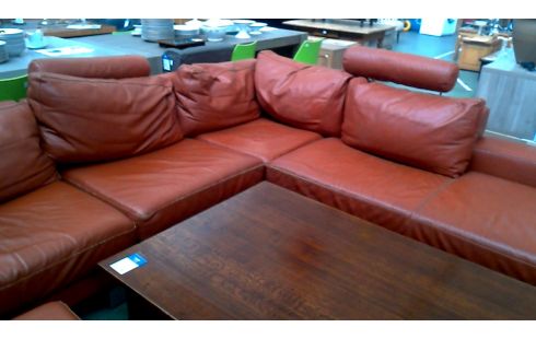 SOFA ESQUINERO. TERRA COTTA CUERO