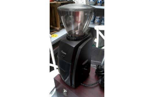 ELEKTRISCHE KAFFEEMÜHLE