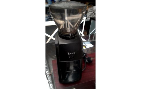 ELEKTRISCHE KAFFEEMÜHLE