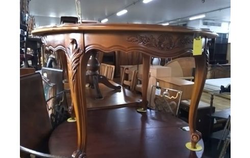 TABLE RONDE STYLE LOUIS XV AVEC 1 ALLONGE