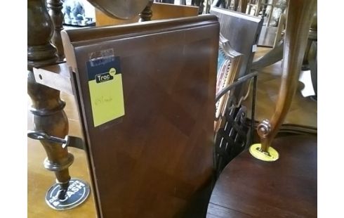 TABLE RONDE STYLE LOUIS XV AVEC 1 ALLONGE