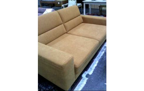 SOFA 2,5 SITZER FARBE MANGO