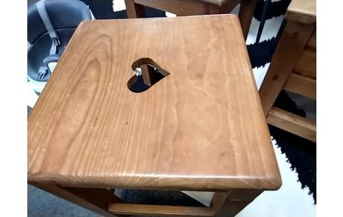 TABOURET PIN COEUR FISURES