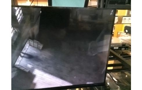 TELEVISEUR FAR HD / TNT HD / AVEC TELECOMMANDE