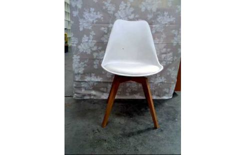 STUHL SKANDINAVISCHES DESIGN WEIß