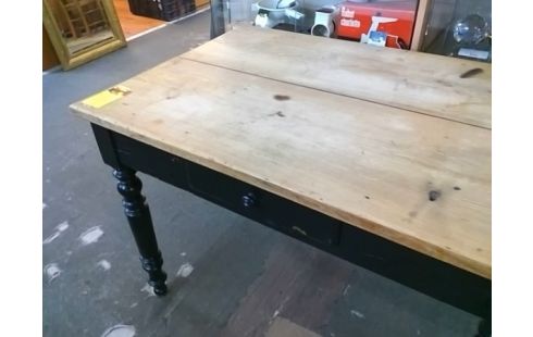 TABLE DE CUISINE 70X100 1T