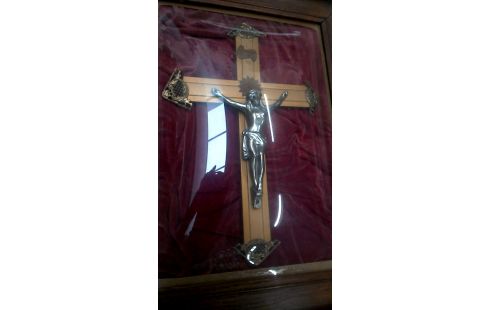 CADRE, , CRUCIFIX BOMBE GLACE