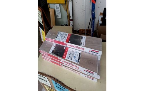 PARQUET LE LOT DE 7 PAQUETS 14M2