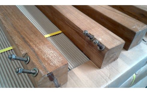 MESA MACIZO TECA LA UNIDAD