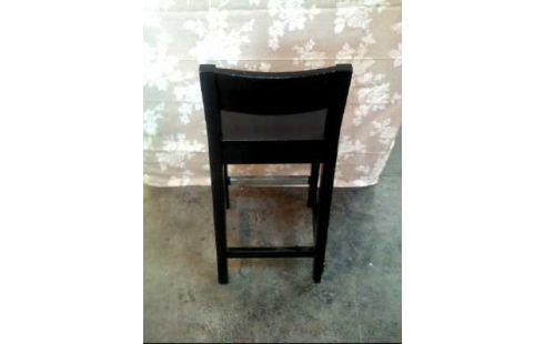 BARHOCKER SCHWARZ KURZE LEHNE