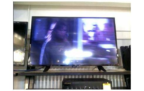 FERNSEHER <PHILIPS-40PFK4101/12>