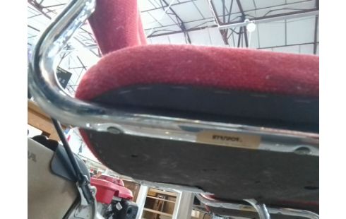 CHAISES SIGNEES STRAFOR LA PAIRE