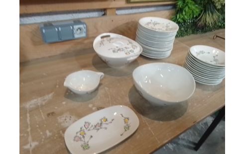 SERVICE DE TABLE GIEN TOURBILLON