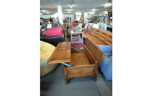 TABLE BASSE MERISIER COFFRE REHAUSSABLE