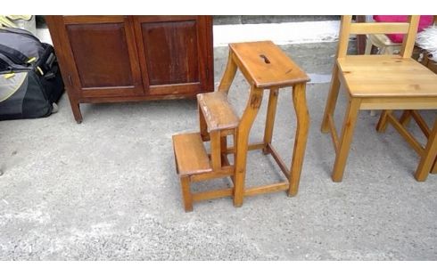 TABOURET ESCABEAU 