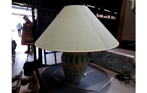 LAMPE VERTE MOTIF VERT