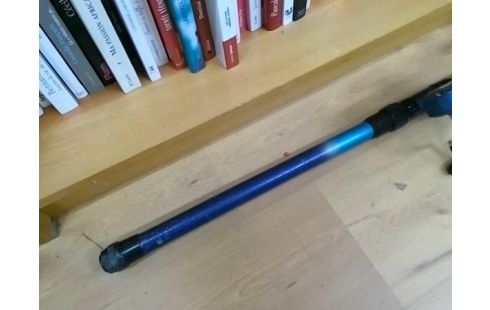 CANNE A PECHE BLEUE AVEC MOULINET HERCULY 300