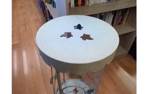 SELLETTE METAL MOTIF FEUILLE