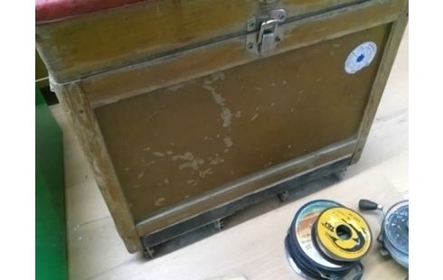 SIEGE DE PECHE AVEC ACCESSOIRES