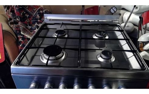 GAZINIERE ELECTROLUX 