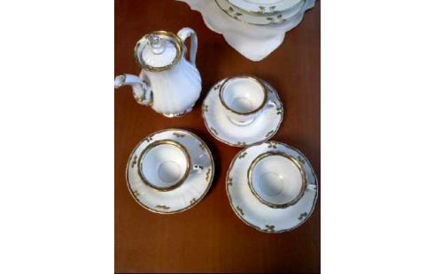 TEESERV. 9-TLG. PORZ. WEISS/GOLDF. FRANKR.