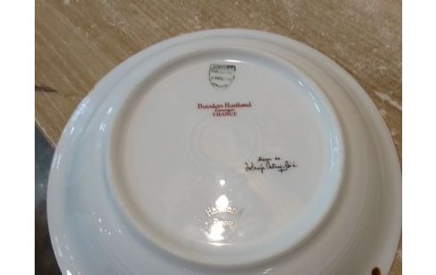 SERVICE DE TABLE LIMOGES SIGNE