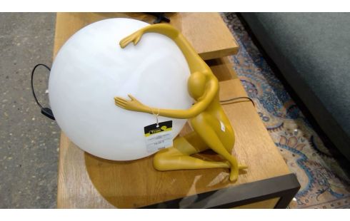 LAMPE A POSER DESIGN FEMME