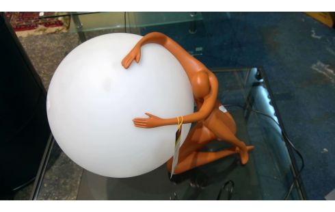 LAMPE A POSER DESIGN FEMME