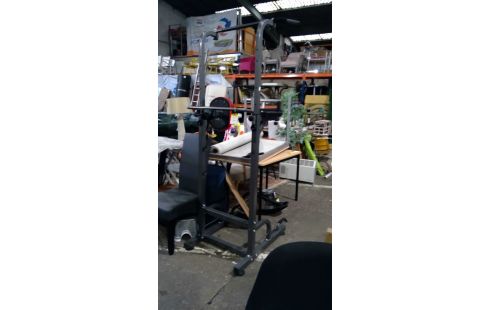 APPAREIL DE FITNESS EN L'ETAT