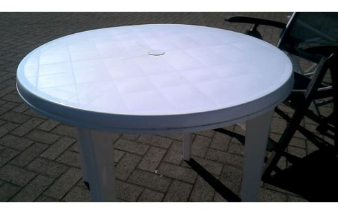 TABLE DE JARDIN ROND BLANCHE PVC