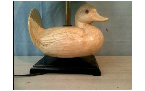 TISCHLAMPE MIT ENTENFIGUR WEIß