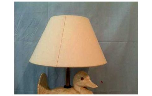 TISCHLAMPE MIT ENTENFIGUR WEIß