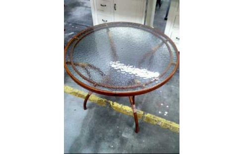 TABLE DE JARDIN ROTIN