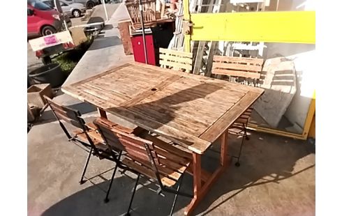 TABLE BOIS EXOTIQUE +4 CHAISES