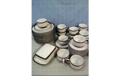 KAFFEESERVICE ARZBERG WEISS/BRAUN 44-TLG.