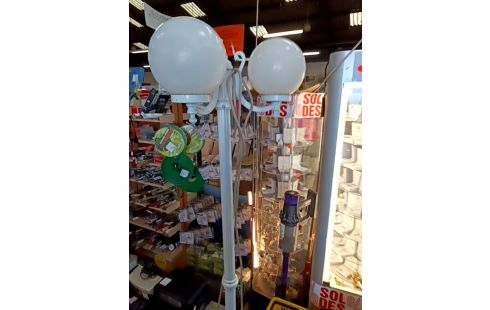 LAMPADAIRE EXTERIEUR