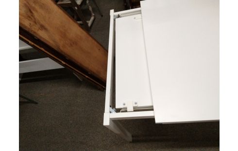 TABLE BLANCHE VANGSTA