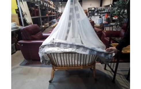 BERCEAU OSIER +GARNITURE