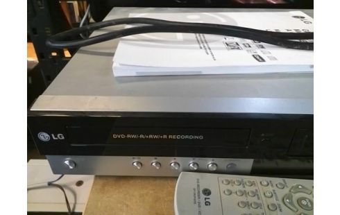 MAGNETOSCOPE LECTEUR DVD ENREGISTREUR AVEC TELECOMMANDE LG