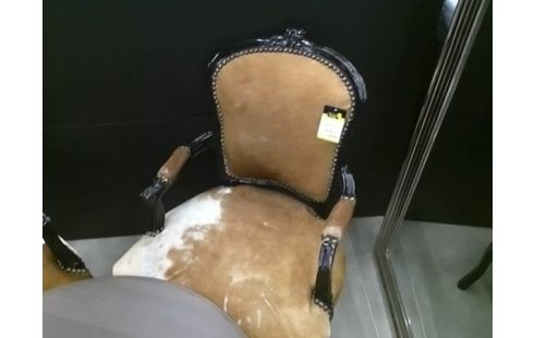 FAUTEUIL ST PEAU DE VACHE FA ST LOUIS XV