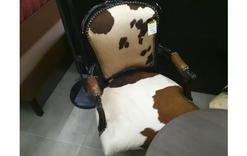 FAUTEUIL ST PEAU DE VACHE FA ST LOUIS XV