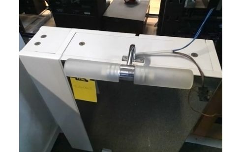 ARMOIRE A PHARMACIE AVEC RANGEMENT SUR LE COTE