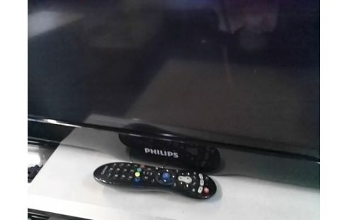 TELEVISEUR PHILIPS FULL HD AVEC TELECOMMANDE (+ SUPPORT MURAL)
