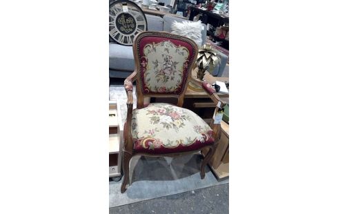 FAUTEUIL DE STYLE LOUIS XV